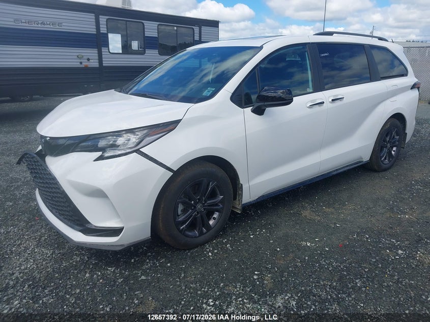 2026 Toyota Sienna Le/Xse/Limited/Platinum VIN: 5TDGSKFC3TS255782 Lot: 12657392