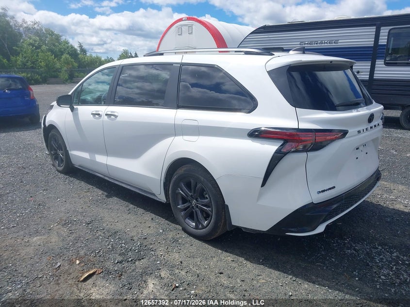 2026 Toyota Sienna Le/Xse/Limited/Platinum VIN: 5TDGSKFC3TS255782 Lot: 12657392