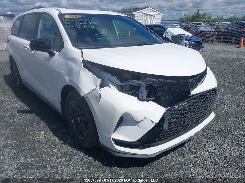 2026 Toyota Sienna Le/Xse/Limited/Platinum VIN: 5TDGSKFC3TS255782 Lot: 12657392