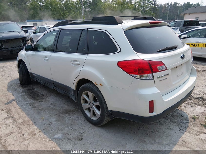 Vin: 4s4brggc6d3226048, lot: 3059677, subaru outback 2.5i premium 20133