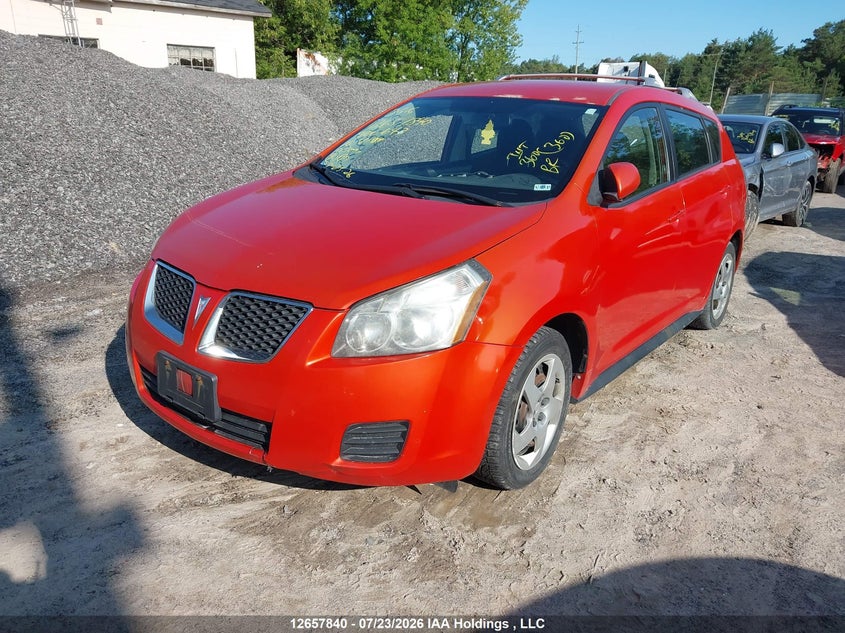 2010 Pontiac Vibe, Right Side, IAAI, VIN 5Y2SP6E89AZ400643 — photo 2