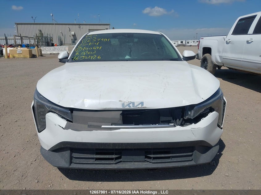 2025 KIA K4 SEDAN 2.0L I-4 DOHC, VVT, 147HP