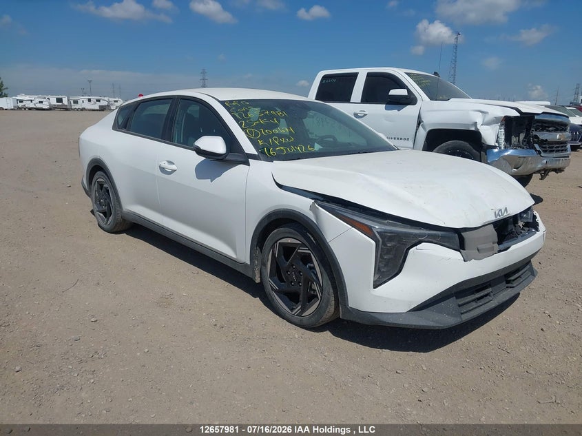 Vin: 3kpfu4de0se100671, lot: 3060138, kia k4 ex/ex+ 2025 img_1