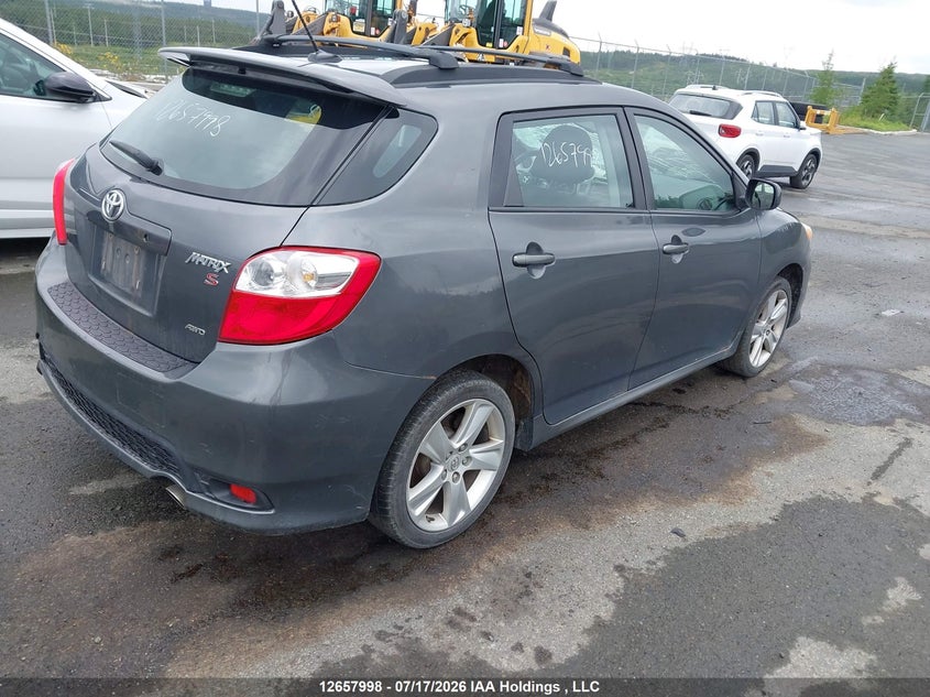 Vin: 2t1le4ee2bc019832, lot: 3060155, toyota corolla matrix s 20114