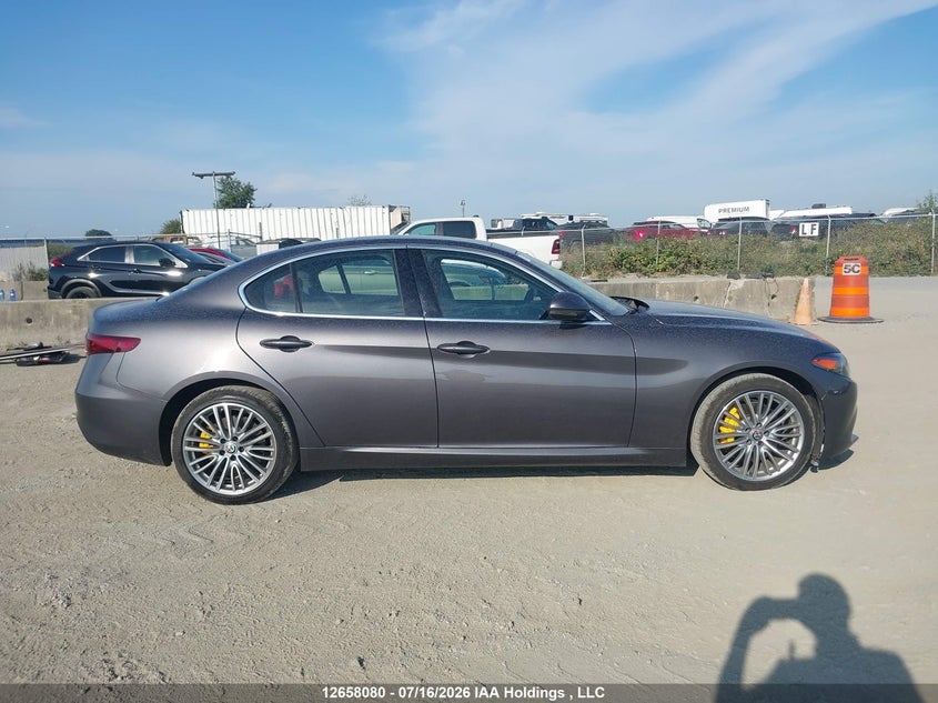 2017 Alfa Romeo Giulia Ti VIN: ZARFAEEN4H7562341 Lot: 12658080