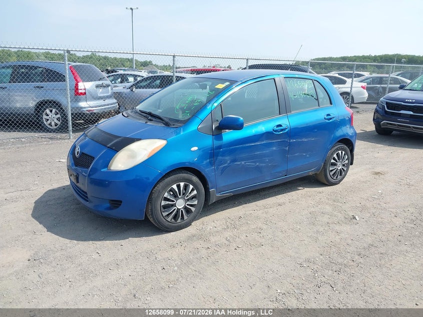2008 Toyota Yaris Rs, Левый бок, IAAI, VIN JTDKT923585140619 — фото 2