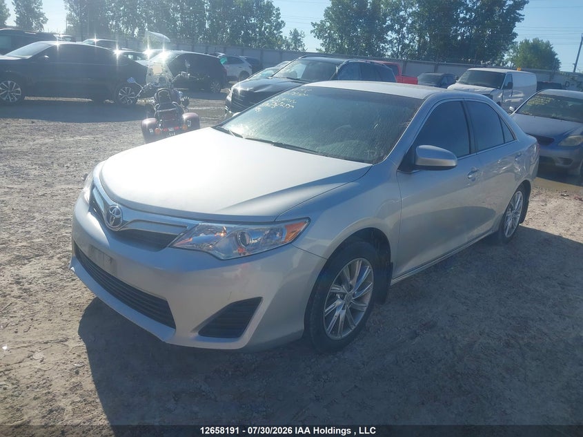 2014 Toyota Camry, Right Side, IAAI, VIN 4T1BF1FK0EU323255 — photo 2