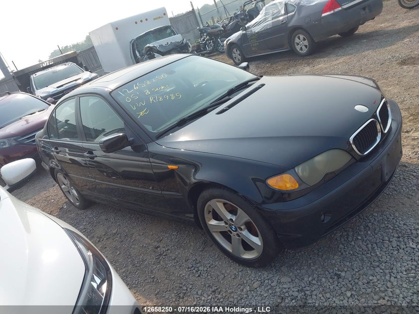 2005 BMW 3 Series VIN: WBAEU33445PR18985 Lot: 12658250