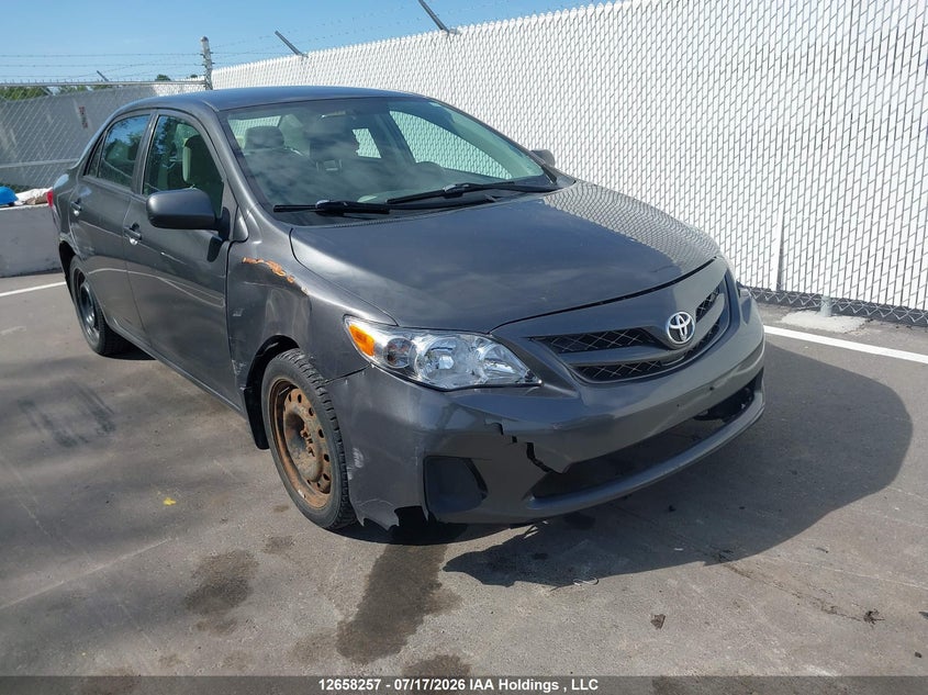 Vin: 2t1bu4ee8bc671935, lot: 3060425, toyota corolla s/le 2011 img_1