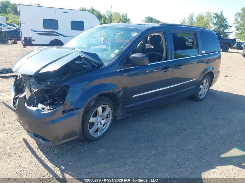 2014 Chrysler Town & Country, Удар спереду, IAAI, VIN 2C4RC1BG3ER351402 — фото 2