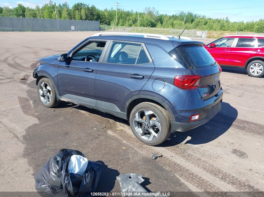 Vin: kmhrc8a37ru300772, lot: 3060451, hyundai venue ultimate with denim interior 20243