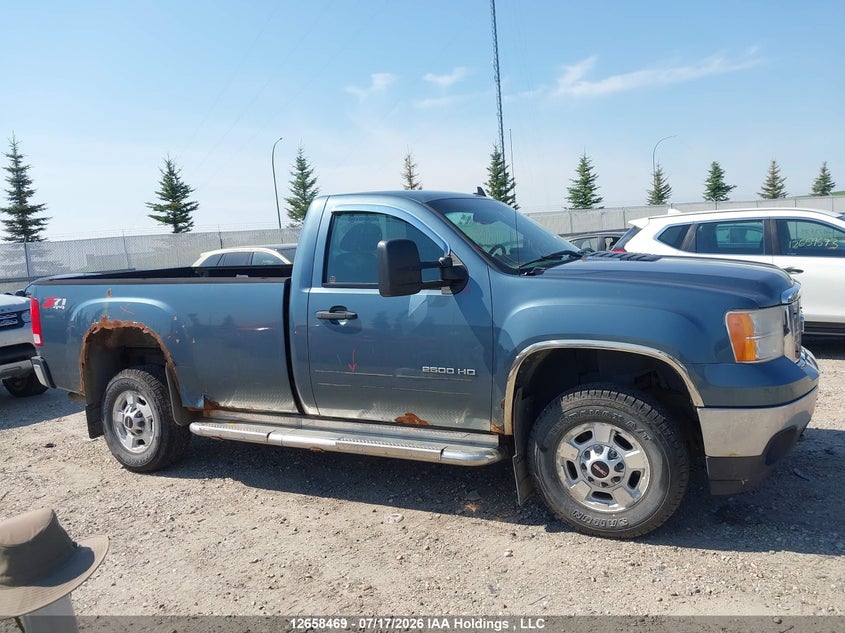 2012 GMC SIERRA 2500HD SLE PICKUP 6.0L V-8 VVT, 360HP