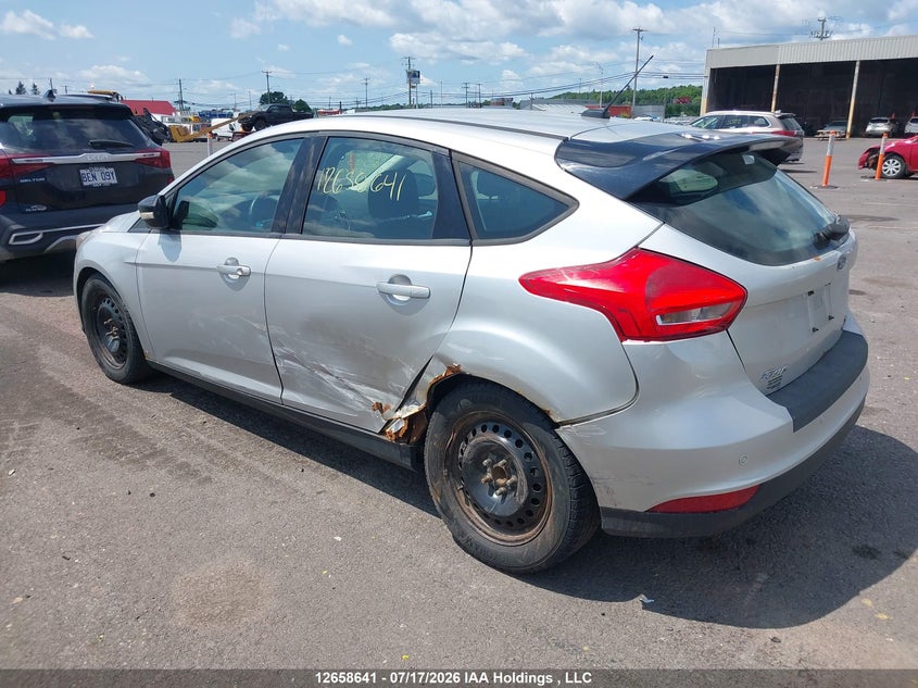 Vin: 1fadp3k28gl370365, lot: 3060828, ford focus se 20163