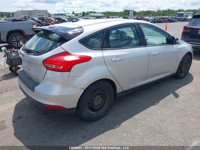 Vin: 1fadp3k28gl370365, lot: 3060828, ford focus se 20164