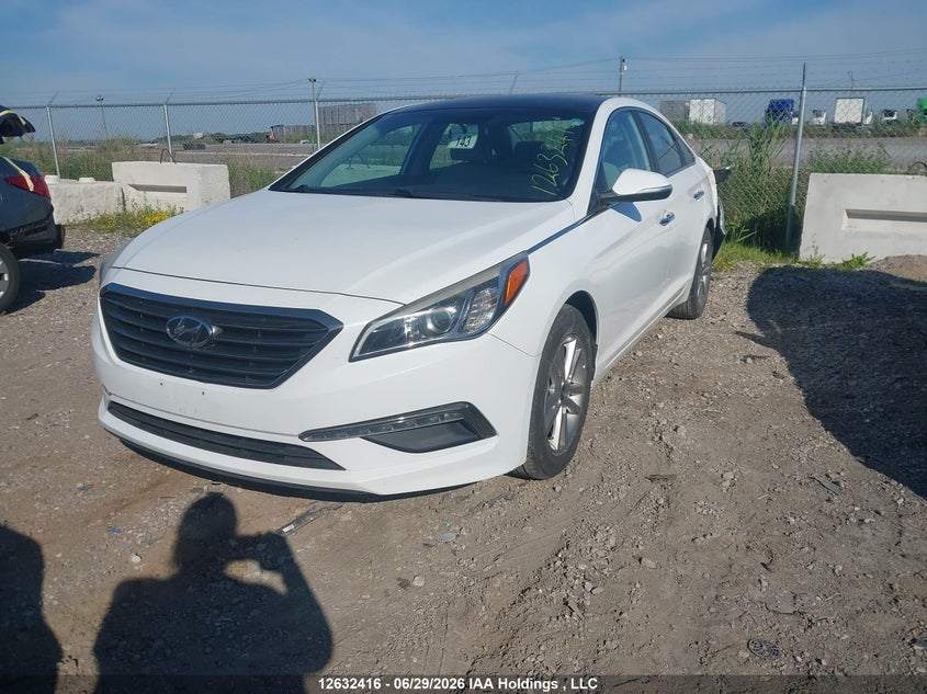 2015 Hyundai Sonata, Left Rear, IAAI, VIN 5NPE24AF4FH255191 — photo 2