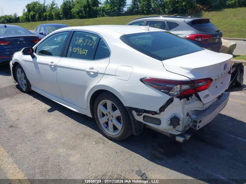 Vin: 4t1b21hk9pu019627, lot: 3060932, toyota camry hybrid se 20233