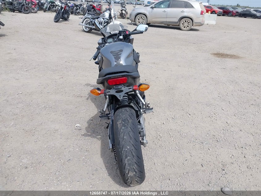 2014 Honda Cbr650 F VIN: MLHRC7465E5000038 Lot: 12658747