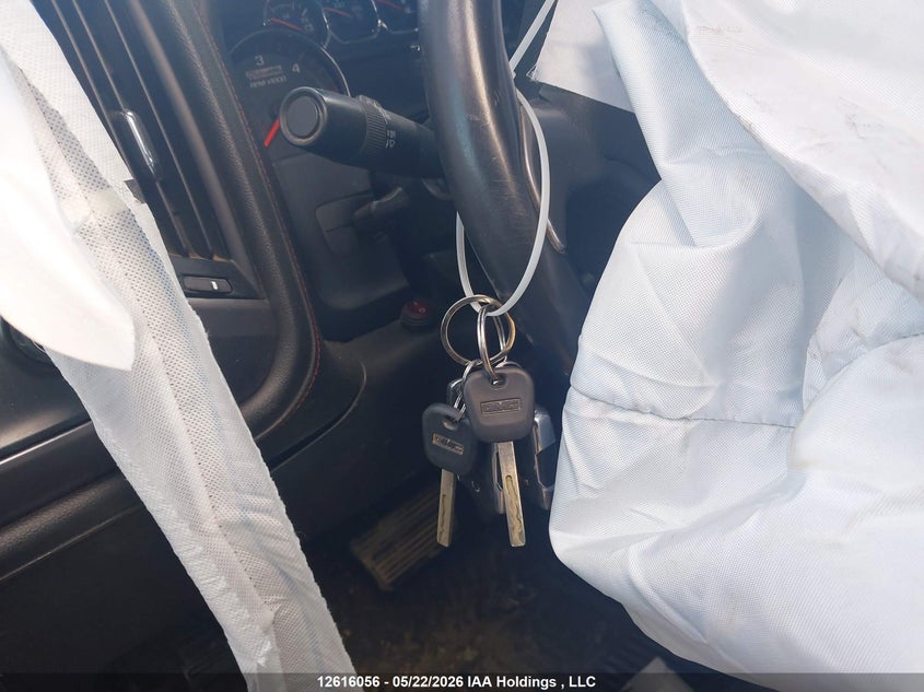 2015 GMC SIERRA 1500 SLT PICKUP 6.2L V-8 DI, VVT, 420HP