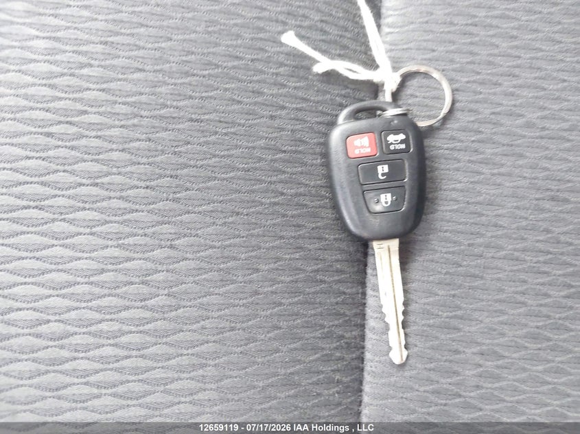 2017 TOYOTA COROLLA SEDAN 1.8L I-4 DOHC, VVT, 132HP