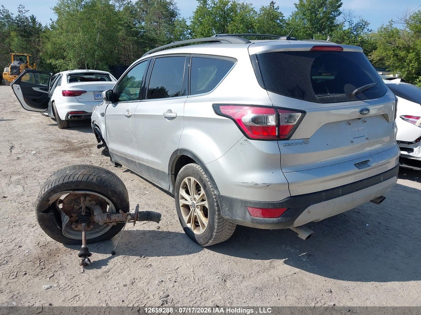 Vin: 1fmcu9gd5hub63161, lot: 3061543, ford escape se 20173
