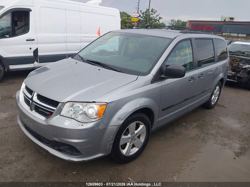2015 Dodge Caravan, Front, IAAI, VIN 2C4RDGBG9FR734293 — photo 2