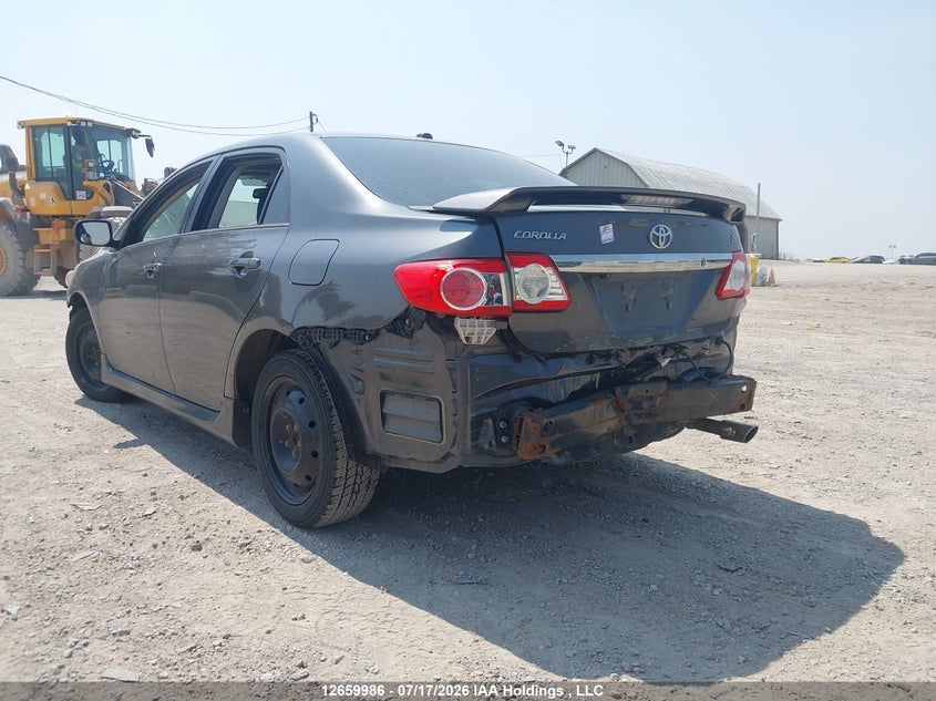 Vin: 2t1bu4ee4dc102812, lot: 3062287, toyota corolla s/le 20133