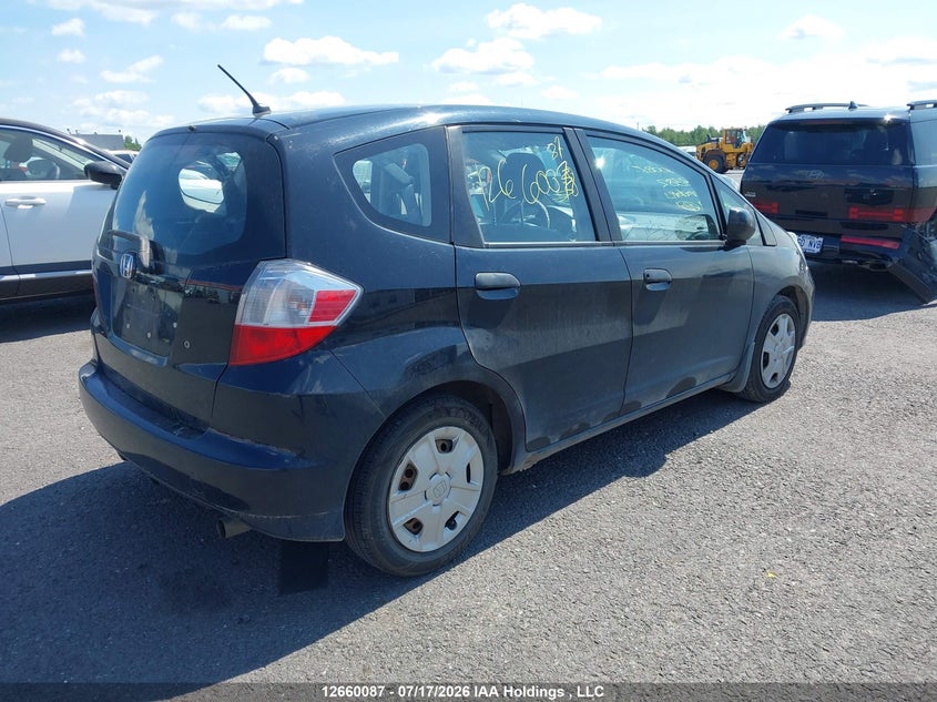 Vin: lucge8g39e3003382, lot: 3062388, honda fit dx-a 20144