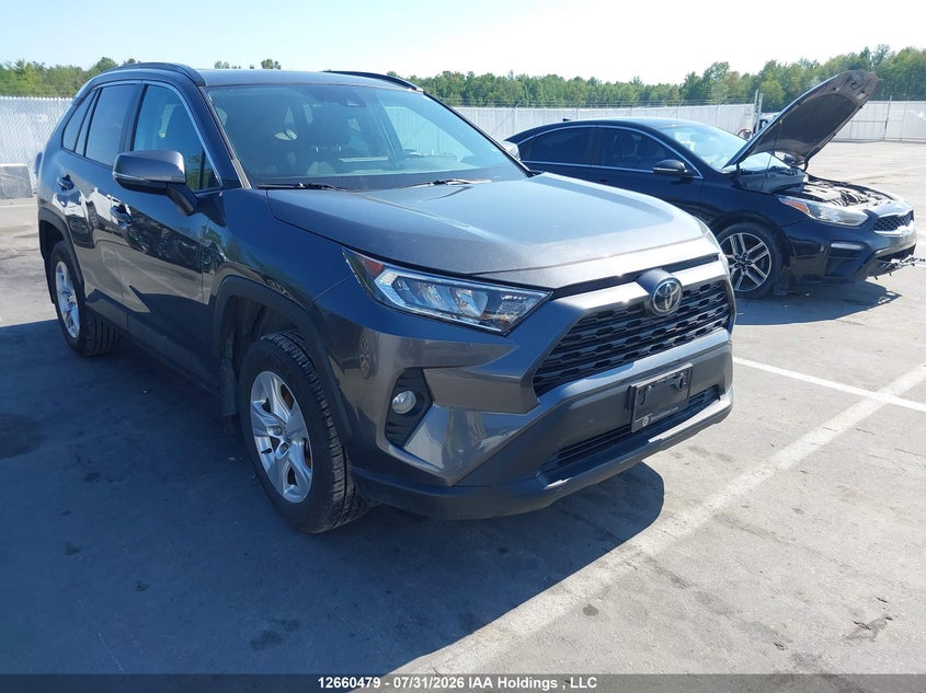 Vin: 2t3r1rfv3lc082626, lot: 3062784, toyota rav4 xle 2020 img_1
