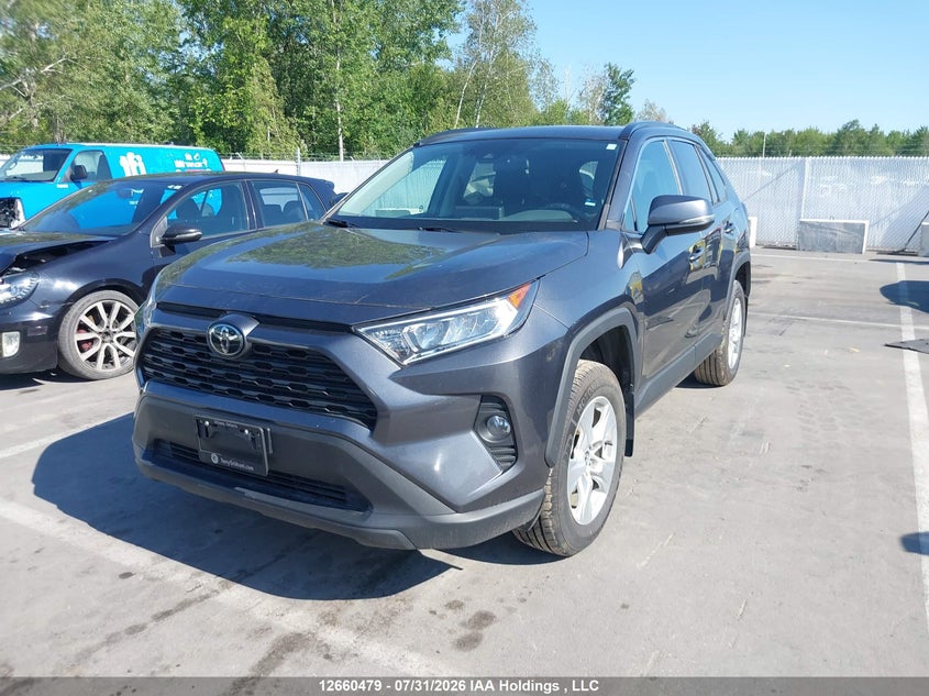 2020 Toyota RAV 4, Затопление, IAAI, VIN 2T3R1RFV3LC082626 — фото 2
