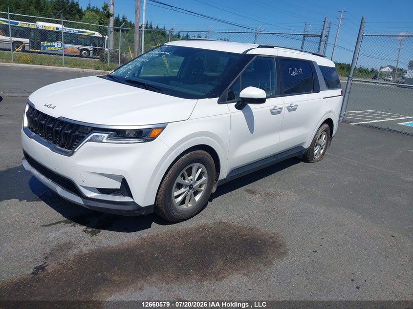 2024 Kia Carnival, Left Side, IAAI, VIN KNDNB5H32R6450187 — photo 2