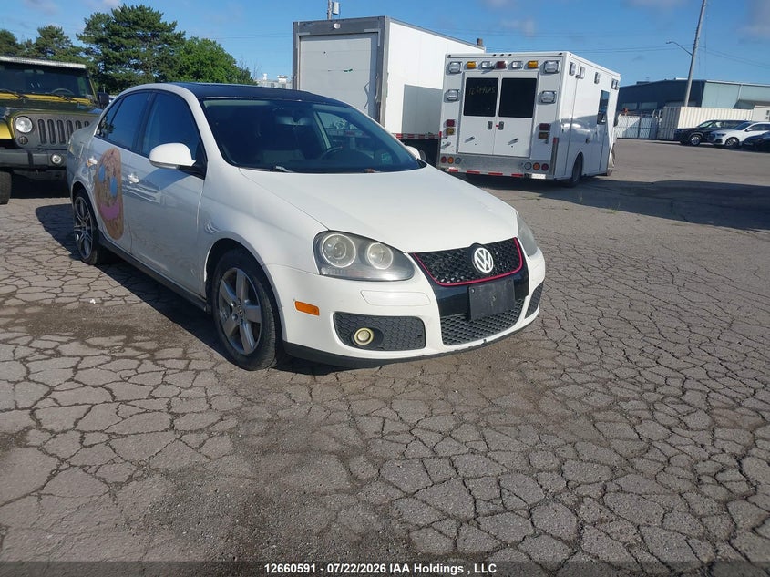 2010 Volkswagen Jetta S, Левый бок, IAAI, VIN 3VWJX7AJ1AM096507