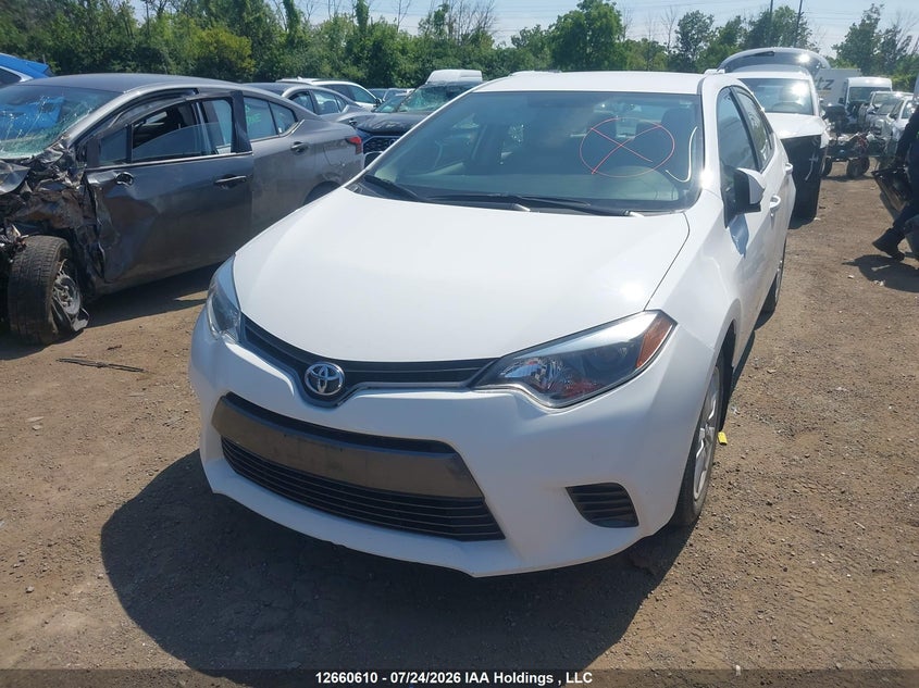 2015 Toyota Corolla, Right Side, IAAI, VIN 2T1BURHE2FC327791 — photo 2