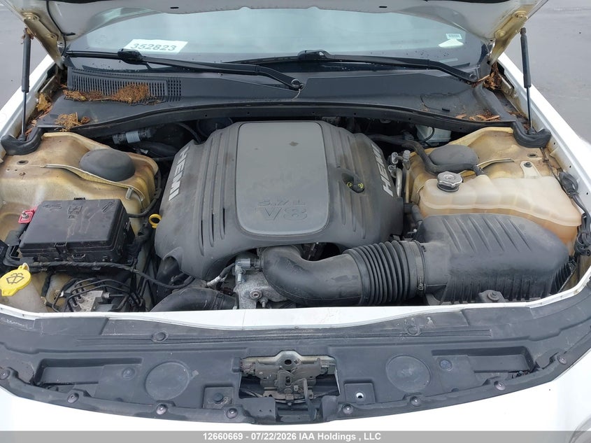 2018 CHRYSLER 300C SEDAN 5.7L V-8 VVT, 363HP