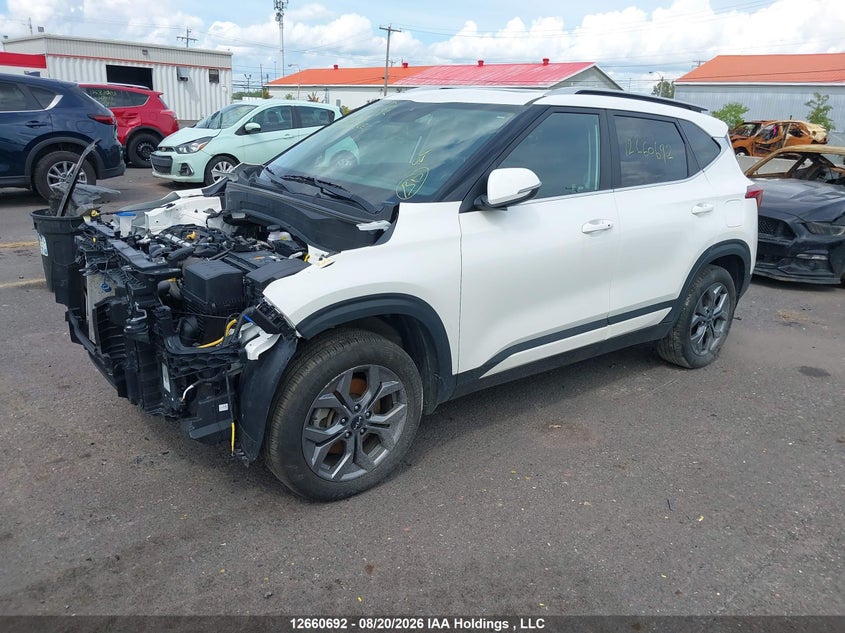 2025 Kia Seltos, Front, IAAI, VIN KNDEUCAA0S7710903 — photo 2