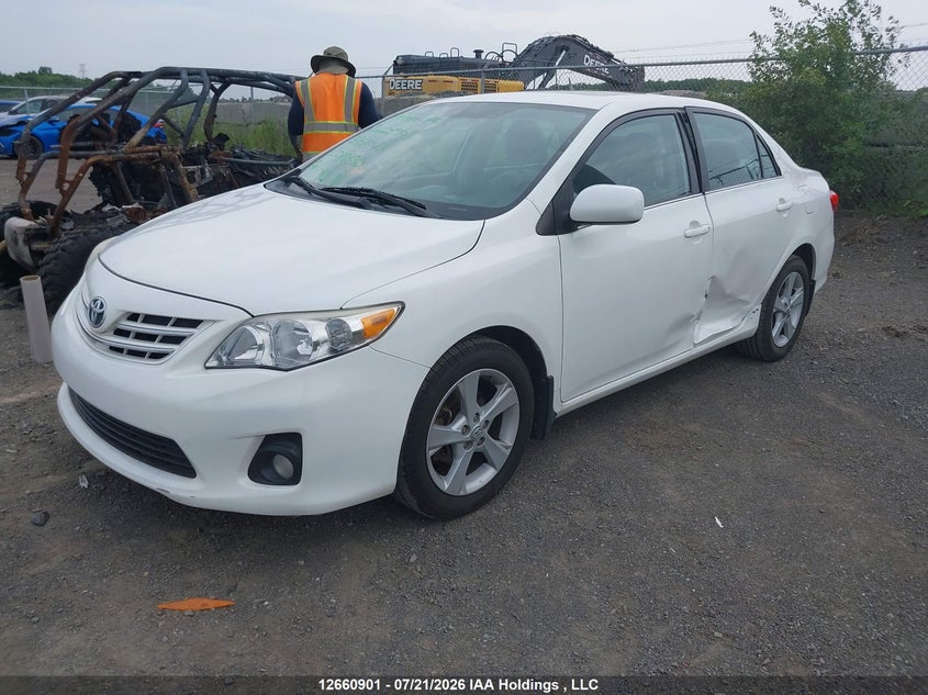 Vin: 2t1bu4ee1dc048692, lot: 3063232, toyota corolla s/le 20132