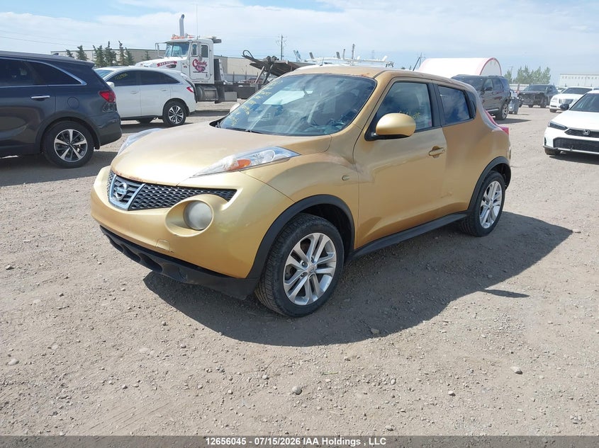 2013 Nissan Juke, Right Rear, IAAI, VIN JN8AF5MV2DT211005 — photo 2