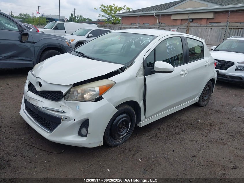 2012 Toyota Yaris, Удар спереду, IAAI, VIN JTDKTUD34CD523417 — фото 2