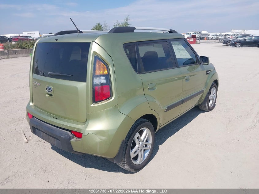 Vin: kndjt2a28a7123688, lot: 3064091, kia soul +/!/sport 20104