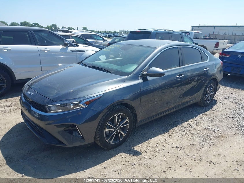 2024 Kia Forte, Right Side, IAAI, VIN 3KPF34AD8RE808059 — photo 2
