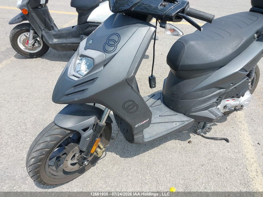 2022 PIAGGIO TYPHOON BIKE 1
