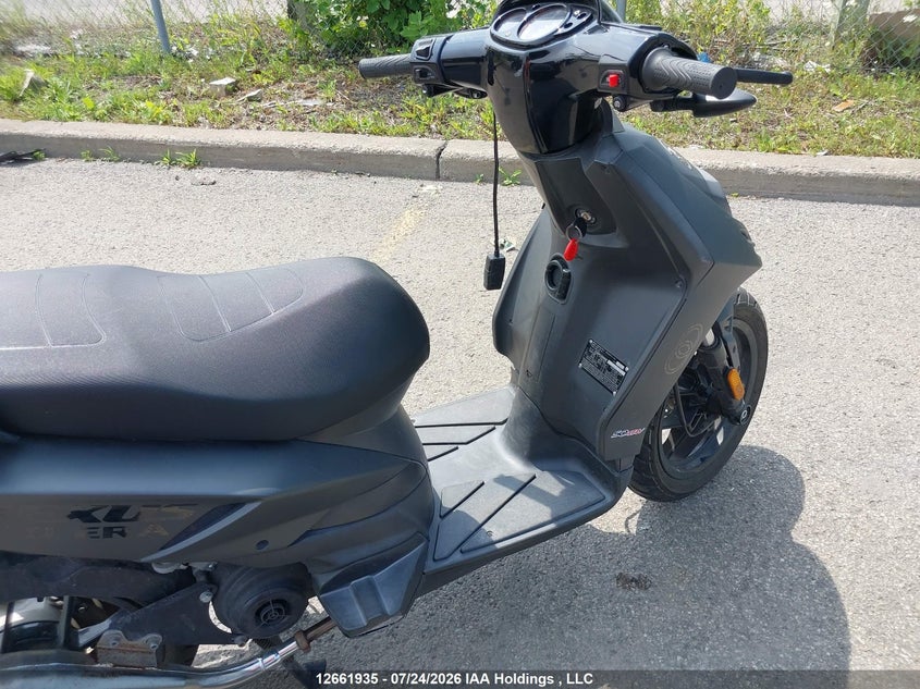 2022 PIAGGIO TYPHOON BIKE 1