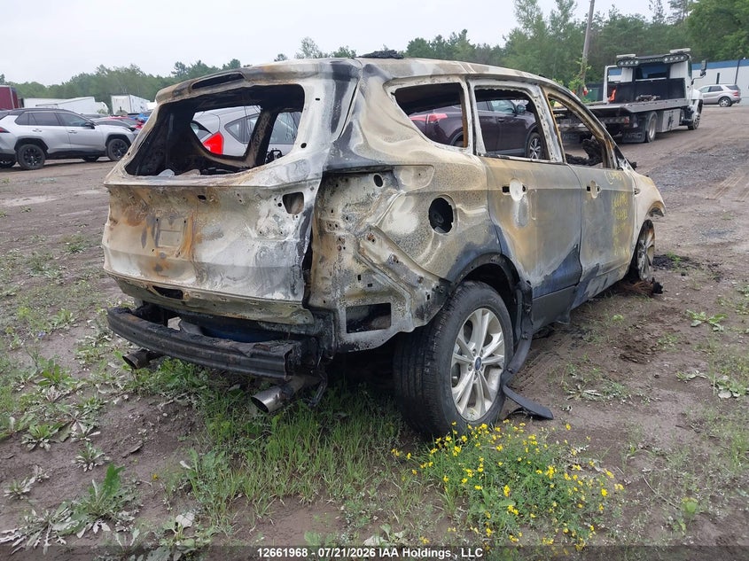 Vin: 1fmcu9gd6jub62882, lot: 3064322, ford escape se 20184