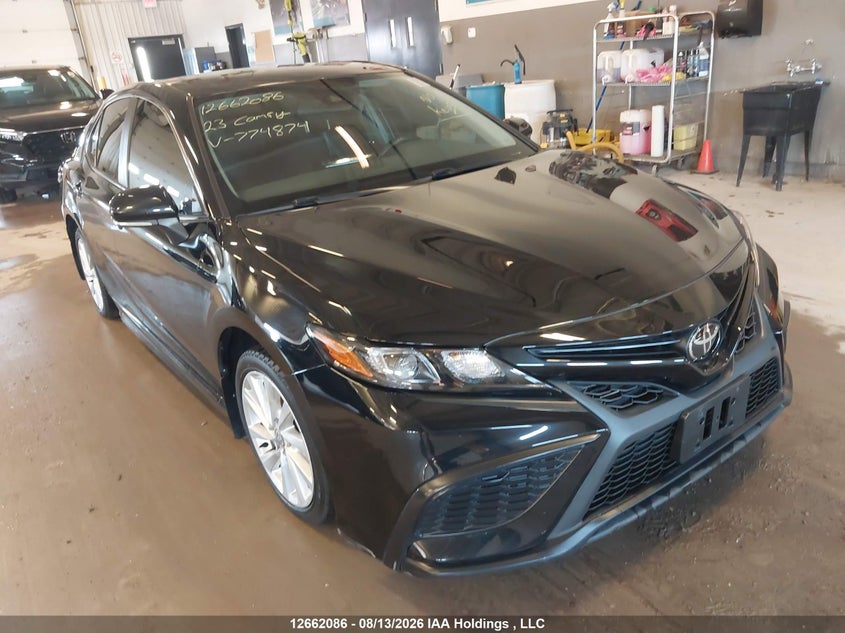 2023 Toyota Camry Se Night Shade/Se, Изъятое, IAAI, VIN 4T1G11AK5PU774874
