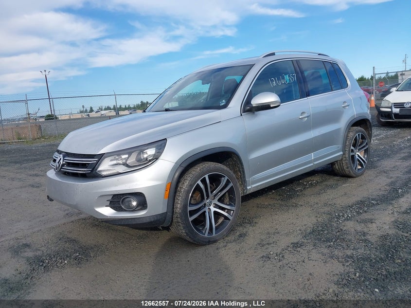 2017 Volkswagen Tiguan Highline, Удар спереду, IAAI, VIN WVGLV7AX5HW507886 — фото 2