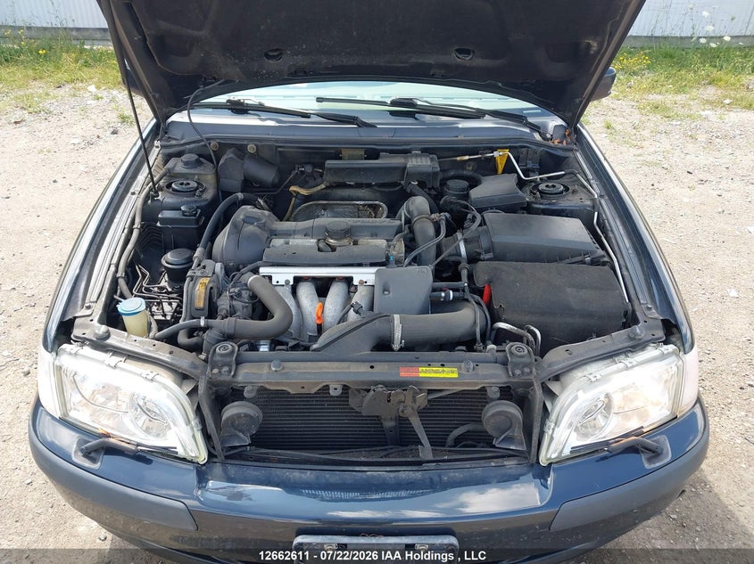2001 VOLVO S40 SEDAN 1.9L I-4 DOHC, VVT, TURBO, 160HP