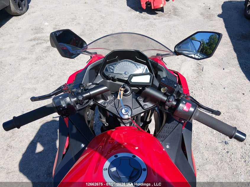 2013 KAWASAKI NINJA SPORT_BIKE 2