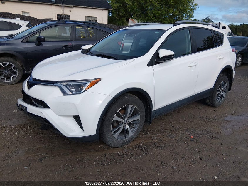 Vin: 2t3zfrev2jw442726, lot: 3065276, toyota rav4 le 20182