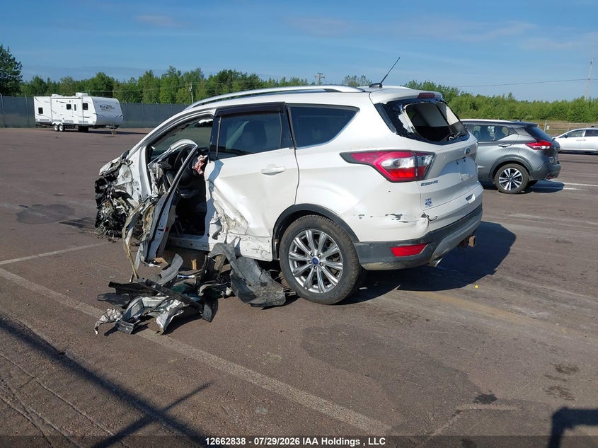 Vin: 1fmcu9j98hub32622, lot: 3065287, ford escape titanium 20173