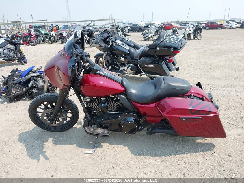 2018 HARLEY-DAVIDSON STREET GLIDE SPORT_BIKE 2