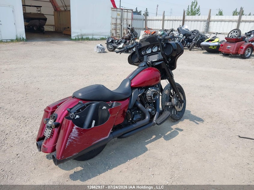 2018 HARLEY-DAVIDSON STREET GLIDE SPORT_BIKE 2